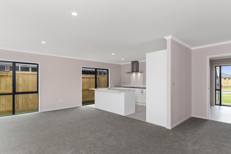 Photo of property in 6 Rotomanu Place, Pyes Pa, Tauranga, 3112