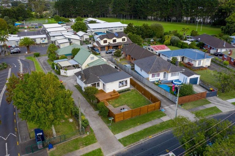 Photo of property in 3/32 Millen Avenue, Pakuranga, Auckland, 2010