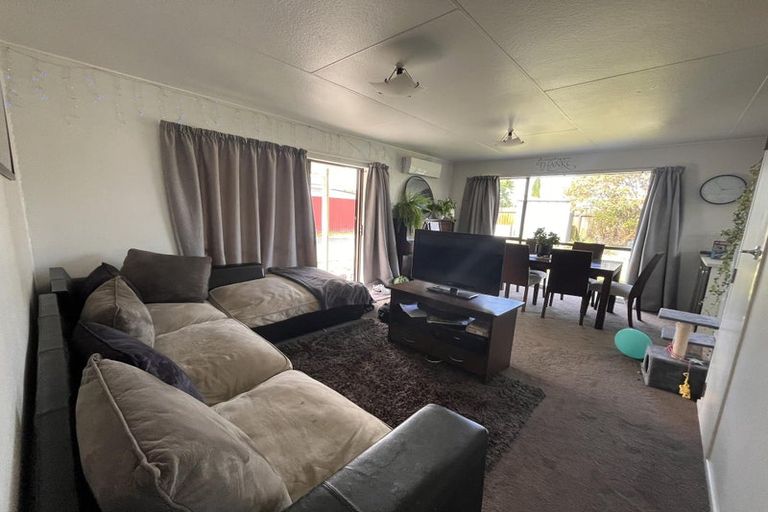 Photo of property in 11a Kaimanawa Street, Kelvin Grove, Palmerston North, 4414