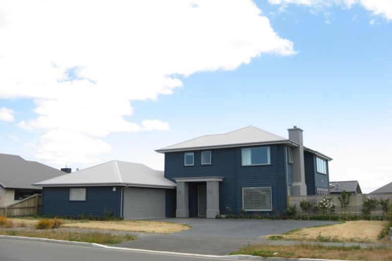 Photo of property in 23 Foresters Crescent, Parklands, Christchurch, 8083