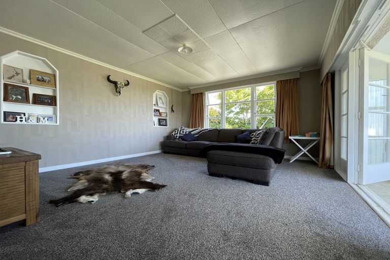 Photo of property in 49 Park Street, Winton, 9720