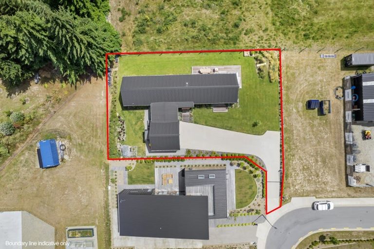 Photo of property in 12 Robrosa Street, Wanaka, 9305
