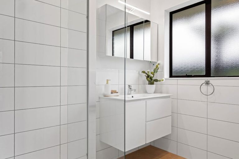 Photo of property in 2/223 Lyttelton Street, Spreydon, Christchurch, 8024