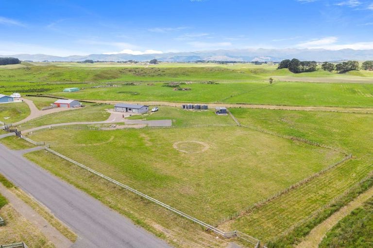 Photo of property in 38 Mowhia Grove, Waitarere, Levin, 5510