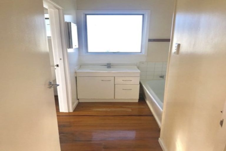 Photo of property in 69 Metcalfe Road, Ranui, Auckland, 0612