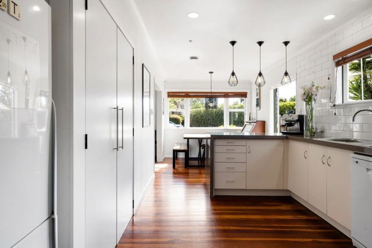 Photo of property in 34 Knighton Road, Hillcrest, Hamilton, 3216