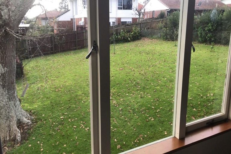 Photo of property in 27a Esmonde Road, Takapuna, Auckland, 0622