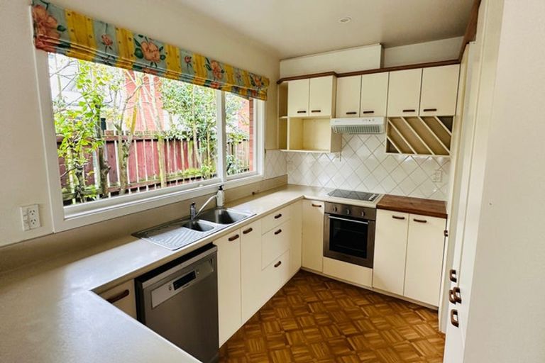 Photo of property in 7 Tuirau Place, Ilam, Christchurch, 8041