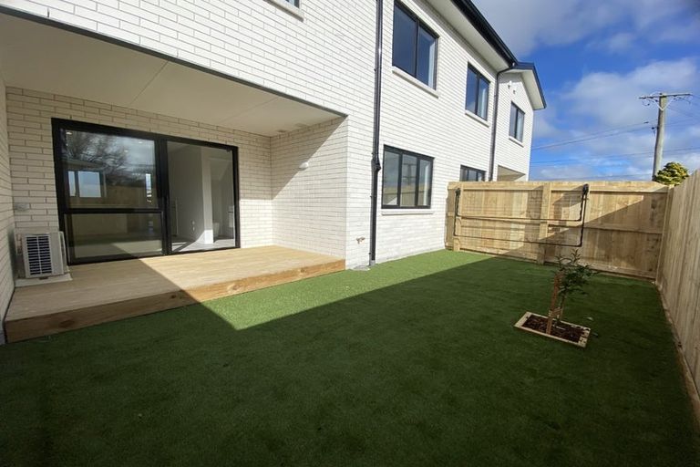 Photo of property in 2/23 View Road, Papakura, 2110