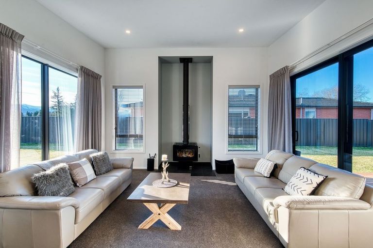 Photo of property in 3 Grandvue Drive, Twizel, 7901