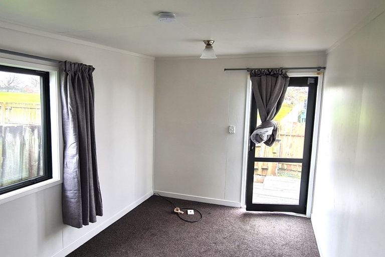 Photo of property in 16 Southview Place, Wattle Downs, Auckland, 2102