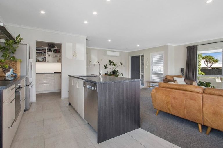 Photo of property in 7 Seafoam Place, Waihi Beach, 3611