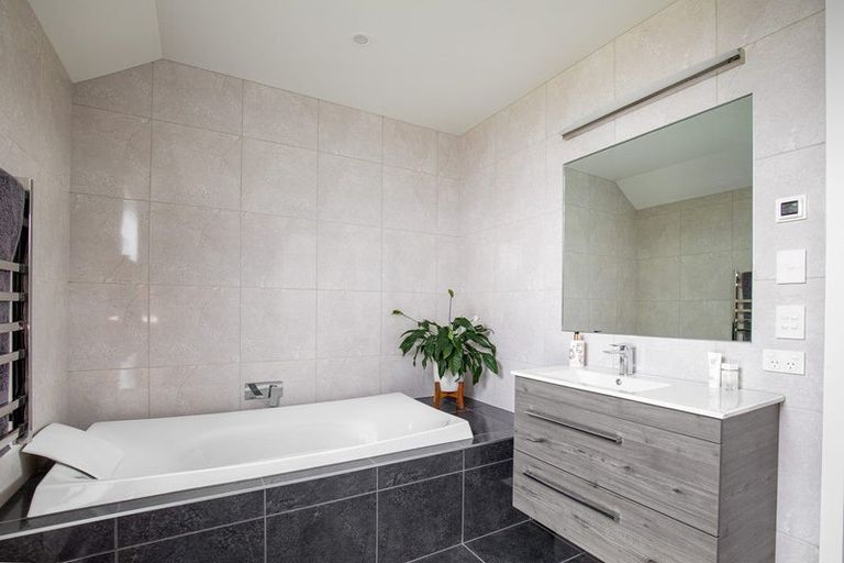 Photo of property in 554b Dunstan Road, Alexandra, 9391