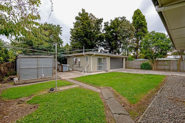 Photo of property in 11 Galway Avenue, Hokowhitu, Palmerston North, 4410