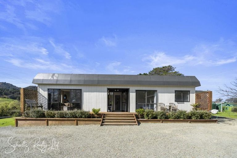 Photo of property in 316 Mountain Road, Maungaturoto, 0587