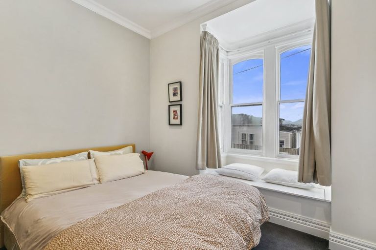 Photo of property in 17 Upper Bourke Street, Kilbirnie, Wellington, 6022