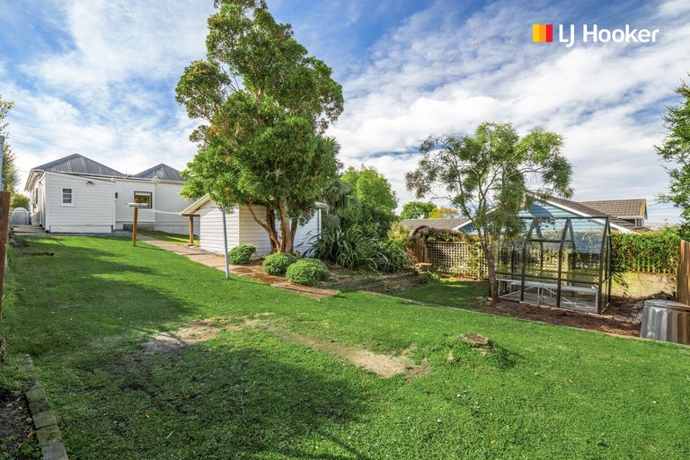 Photo of property in 10 Argyle Street, Mornington, Dunedin, 9011