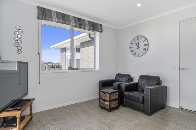 Photo of property in 34 Cassinia Close, Papamoa Beach, Papamoa, 3118