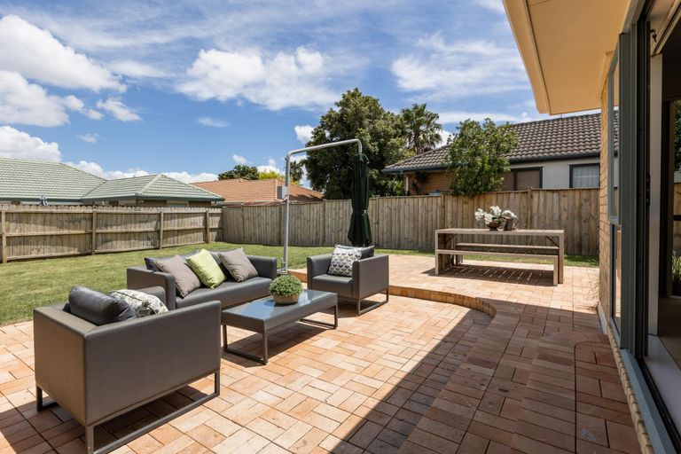 Photo of property in 4 Montecito Place, Golflands, Auckland, 2013