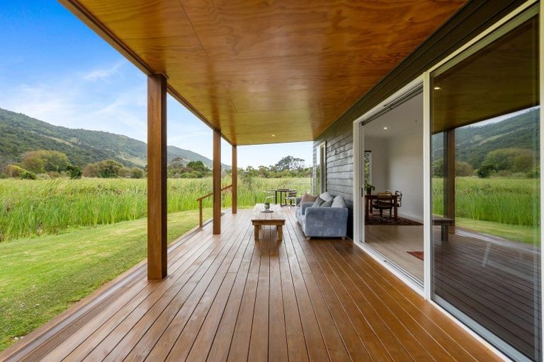 Photo of property in 6 Rhona Place, Mahia, 4198