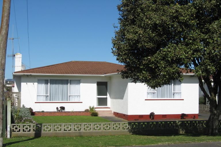 Photo of property in 62 Manuka Street, Castlecliff, Whanganui, 4501