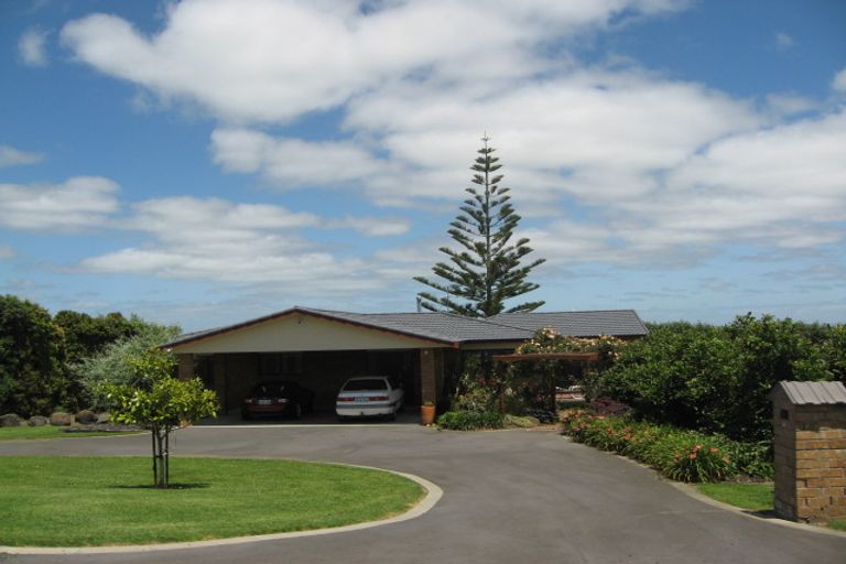 Photo of property in 96 Bombay Road, Bombay, 2675