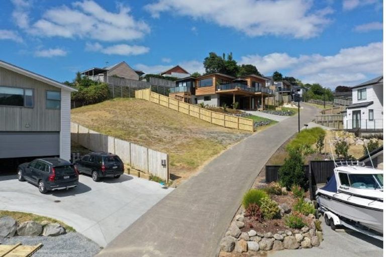 Photo of property in 15 Ariel Place, Snells Beach, 0920