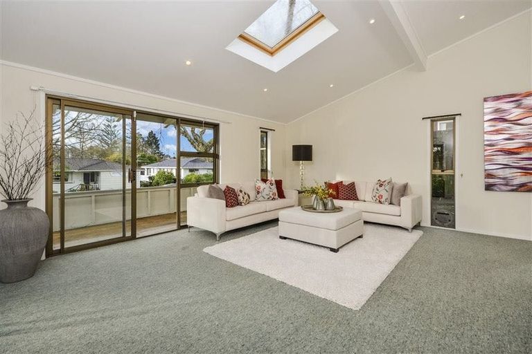 Photo of property in 17 Carina Crescent, Torbay, Auckland, 0630