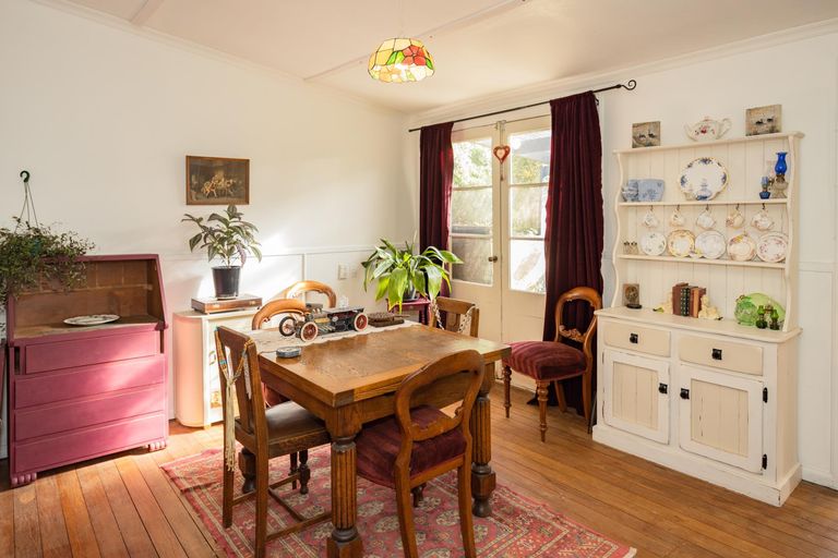 Photo of property in 16 Wellington Street, Enfield, Oamaru, 9491