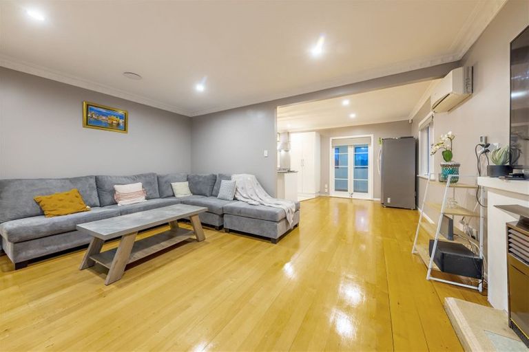 Photo of property in 1/14 Fairview Road, Papatoetoe, Auckland, 2025