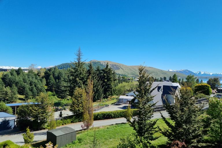 Photo of property in 20 Murray Place, Lake Tekapo, 7999