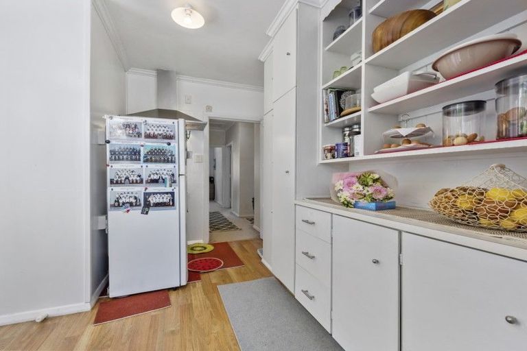 Photo of property in 13 Heretaunga Square, Silverstream, Upper Hutt, 5019