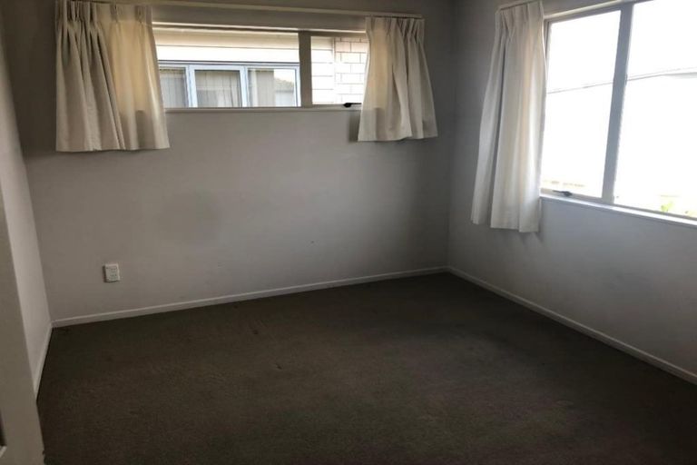 Photo of property in 13 Bushpark Place, Flat Bush, Auckland, 2016