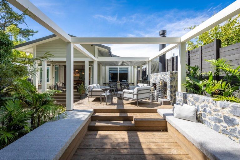 Photo of property in 96 Tasman Street, Nelson, 7010