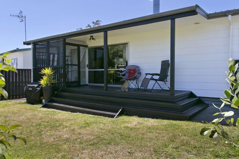 Photo of property in 2/14 Tawa Street, Hilltop, Taupo, 3330