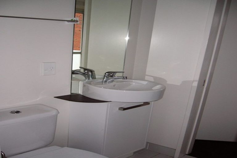 Photo of property in The Quadrant Apartments, 1103/10 Waterloo Quadrant, Auckland Central, Auckland, 1010