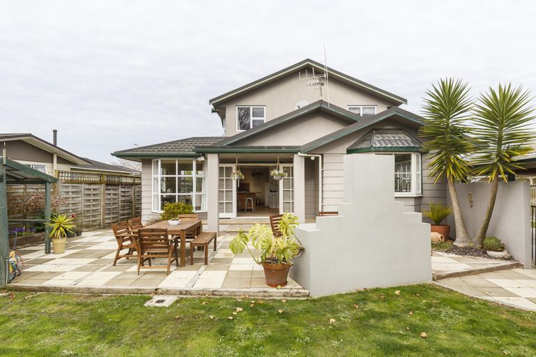 Photo of property in 52 John F Kennedy Drive, Milson, Palmerston North, 4414