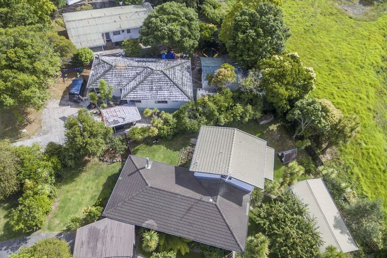Photo of property in 20 Finlow Drive, Te Atatu South, Auckland, 0610