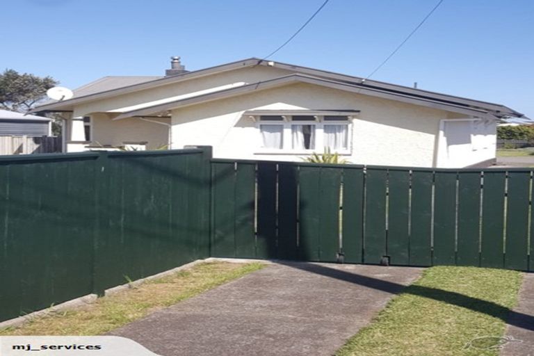 Photo of property in 75 Gonville Avenue, Gonville, Whanganui, 4501