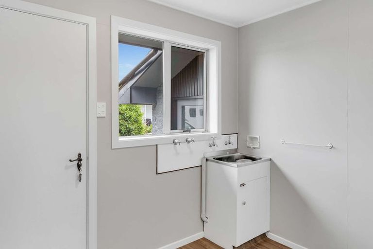 Photo of property in 15 Vera Street, Gore, 9710