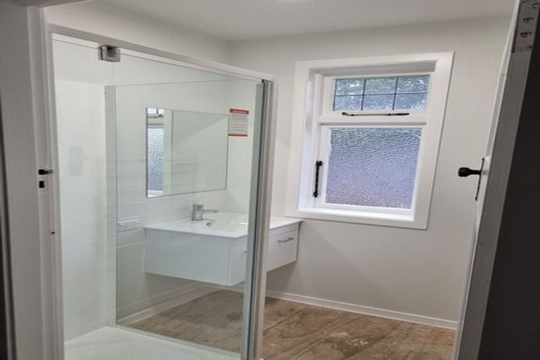 Photo of property in 32 Saint David Street, North Dunedin, Dunedin, 9016