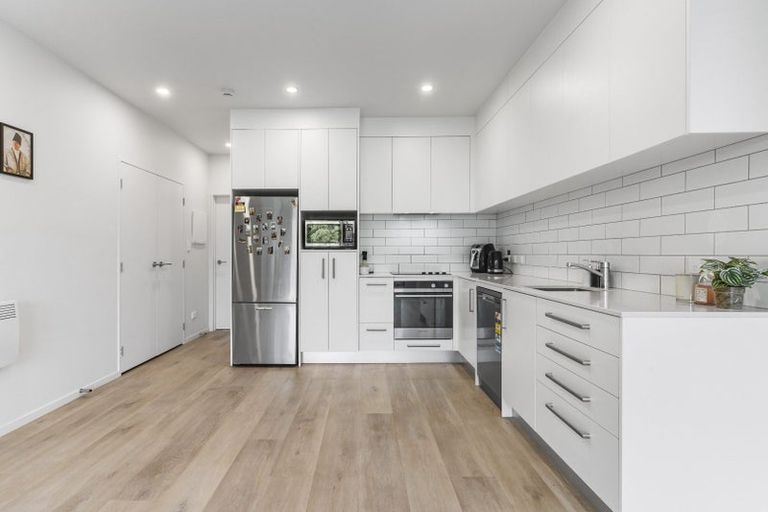 Photo of property in 201/25 Potter Avenue, Northcote, Auckland, 0627