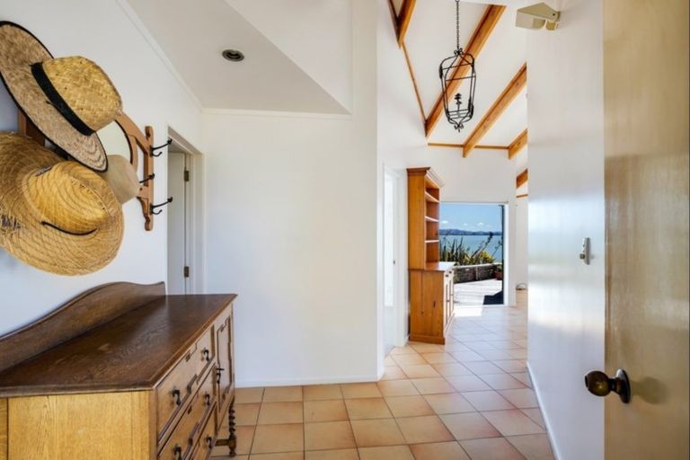 Photo of property in 115 Torkar Road, Clarks Beach, 2122