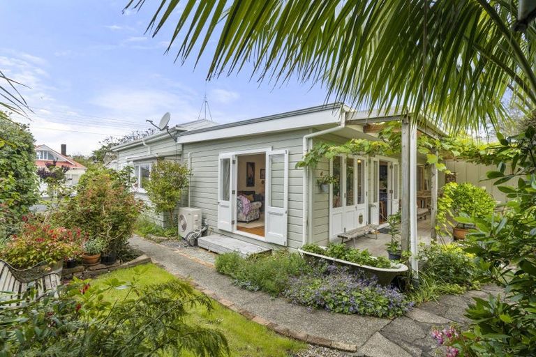 Photo of property in 3 Cambria Road, Devonport, Auckland, 0624