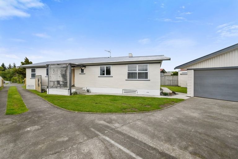 Photo of property in 33 Alison Street, Mangakakahi, Rotorua, 3015