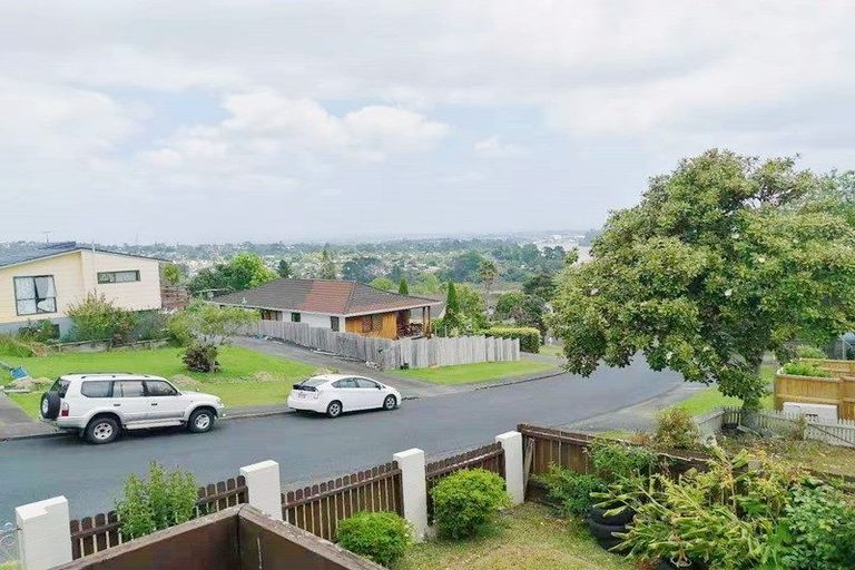 Photo of property in 39 Pemberton Avenue, Bayview, Auckland, 0629