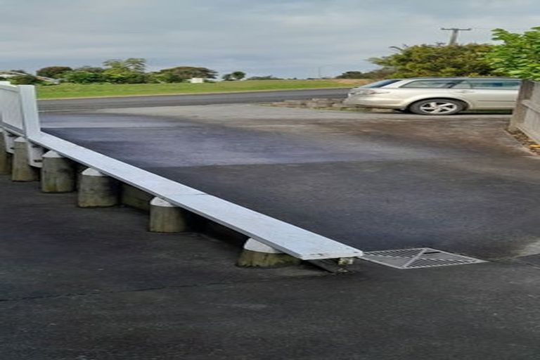 Photo of property in 4 Cable Bay Block Road, Cable Bay, 0420