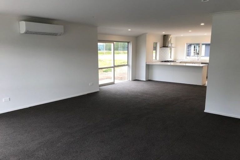 Photo of property in 4 Bastille Court, Rangatira Park, Taupo, 3330