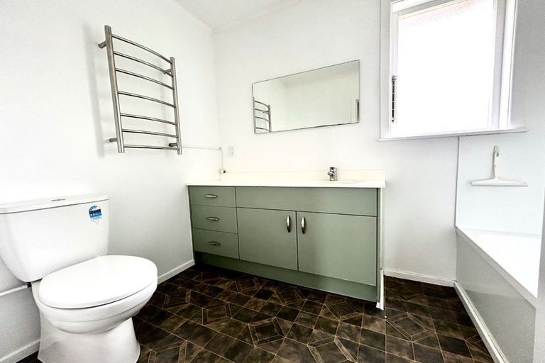 Photo of property in 8 Mahanga Road, Fairy Springs, Rotorua, 3015