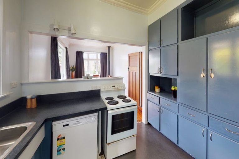 Photo of property in 8 Guy Avenue, Takaro, Palmerston North, 4410